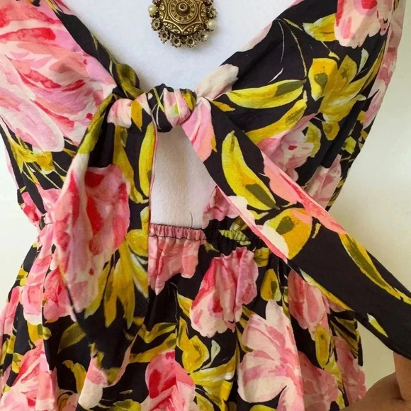 Floral Tank Blouse - Picture 5 of 9